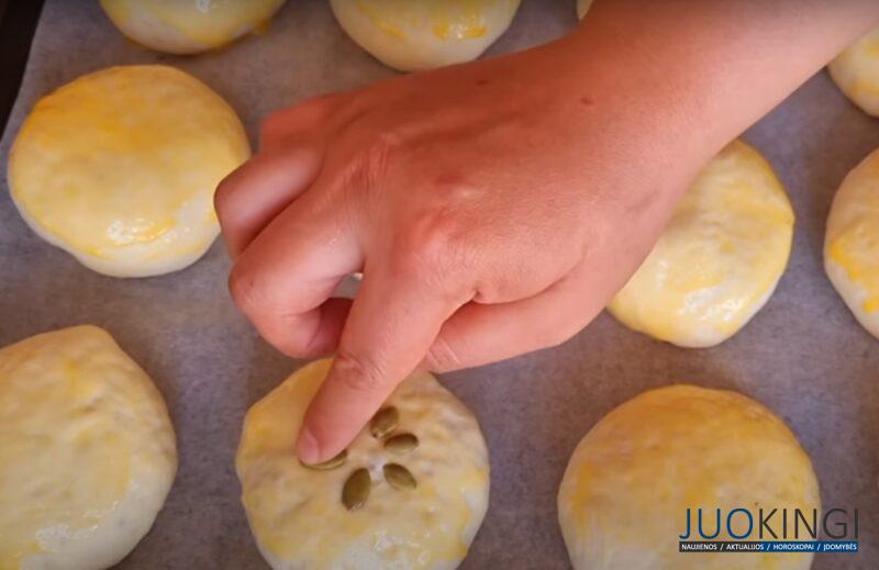 Три в одном: котлета, гарнир и хлеб. Сочные пирожки с мясом и картошкой