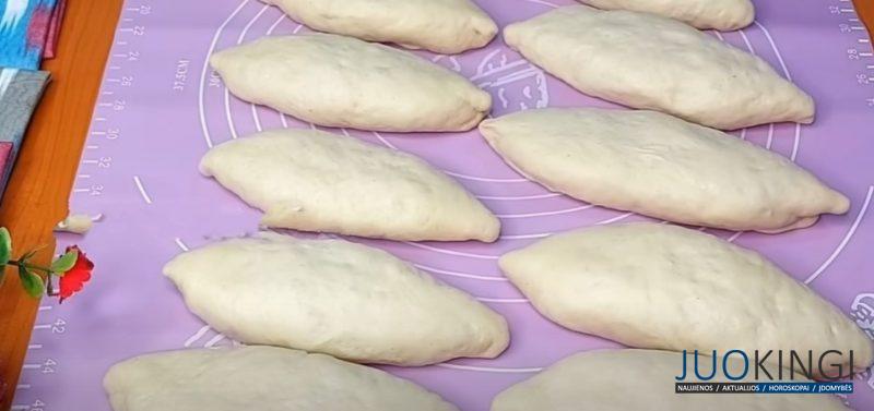 Достаточно 100 грамм риса. Пирожки с картошкой больше не делаю, есть рецепт проще и вкуснее