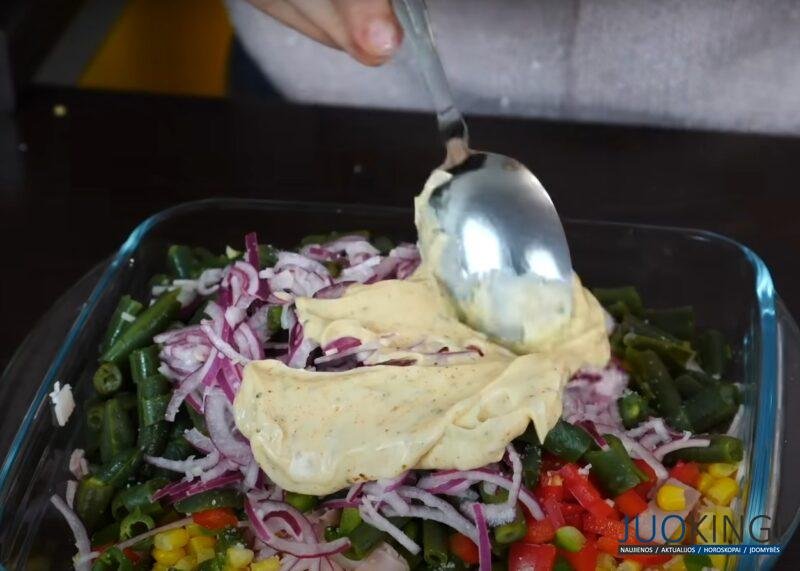 Салат "Радужный". Яркое блюдо на торжество: сытно и вкусно