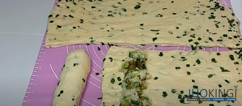 Беру 100 г риса. Пирожки больше не готовлю, нашла рецепт проще и вкуснее