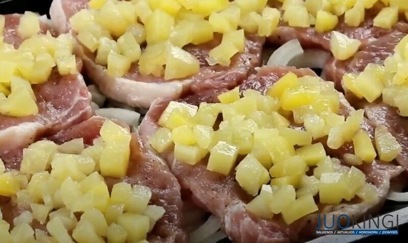 Готовьте сразу 2 порции. Мясо "По-барски" - намного круче известных аналогов: невероятно красиво, аппетитно и празднично