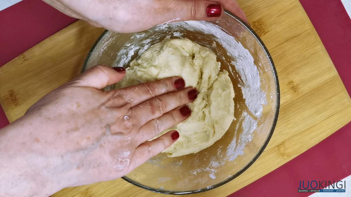 Готовлю такой пирог с яблоками вместо Шарлотки. Мягкое тесто и много яблок в нежной как крем заливке (делюсь рецептом)