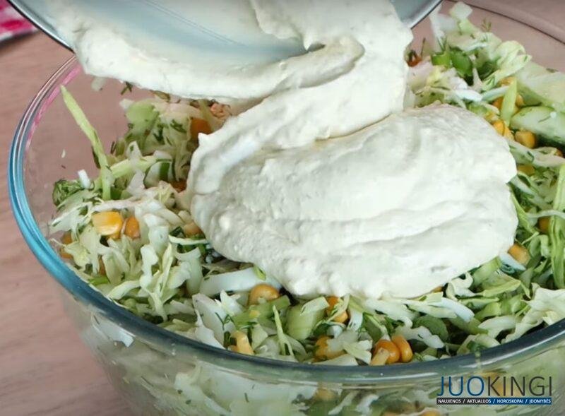 Все дело в заправке! Салат из молодой капусты на каждый день: вкусно и полезно