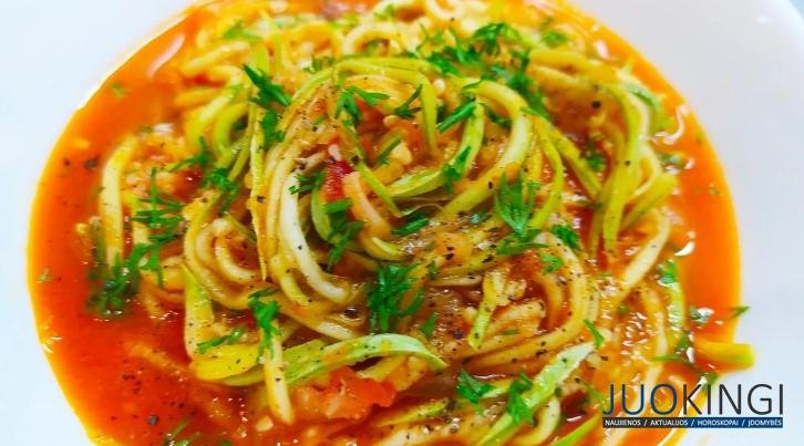 Фирменная закуска из кабачка. Готовится просто, а на вкус бесподобна: сочная и хрустящая