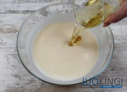 1 стакан манки и 2 стакана кефира (готовлю и на праздник, и на каждый день)