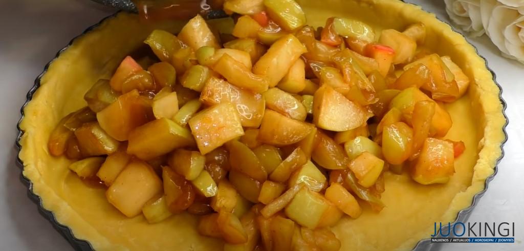 Яблочный пирог, который тает во рту. Просто и очень вкусно: все смешал и готово