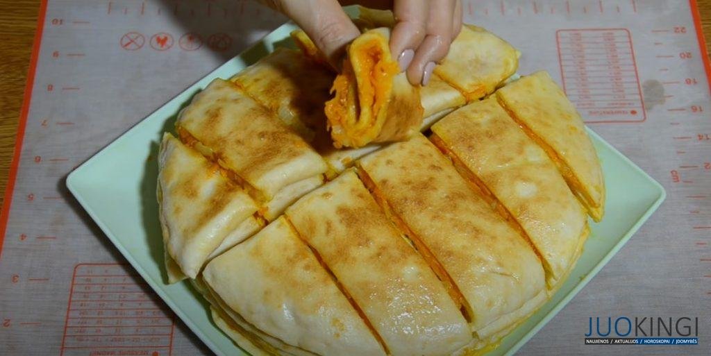 Чуду с тыквой - блюдо из моего детства. Простой и вкусный рецепт: мало теста, много начинки