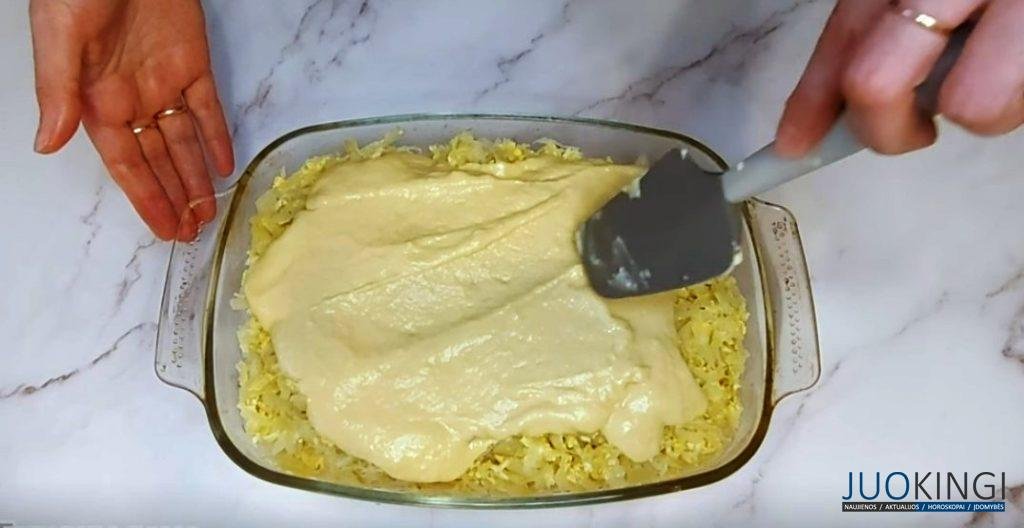 Подруга из пекарни поделилась рецептом теста для заливного пирога. Всегда пропекается
