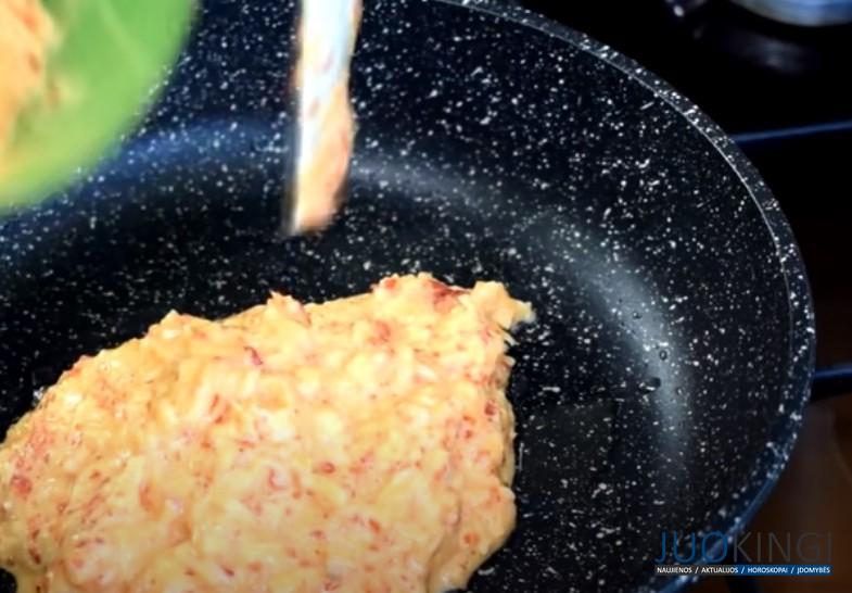 Быстрее и проще пиццы. Нарезаю лаваш соломкой и готовлю вкусный завтрак