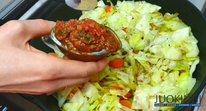 Быстро и бюджетно! Как вкусно приготовить обычную капусту на ужин