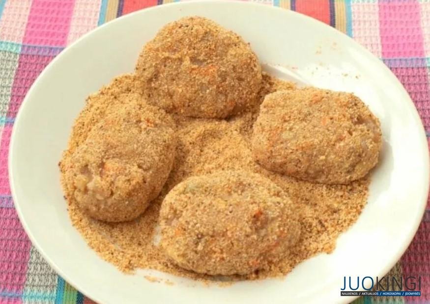 Как лучше обвалять котлеты, если дома нет муки и сухарей