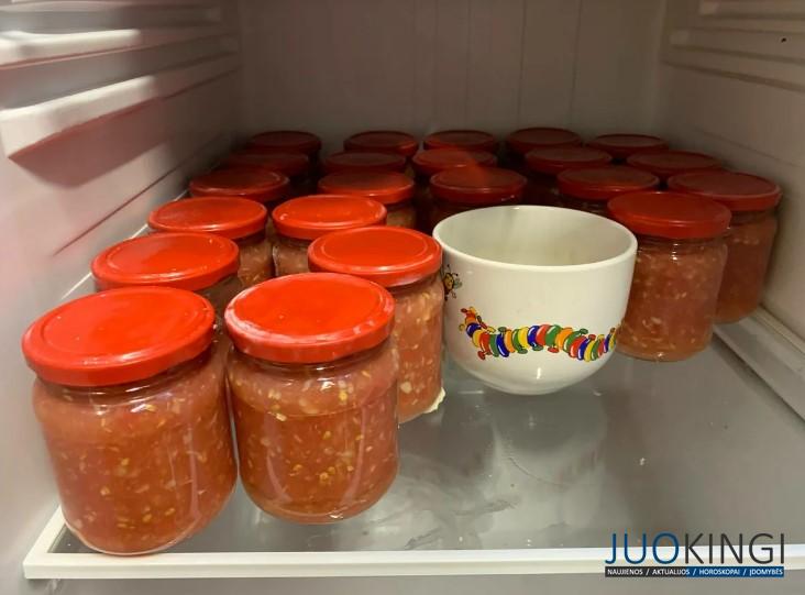 Что в холодильнике у простой пенсионерки из удмуртской деревни. Сфоткала незаметно в гостях