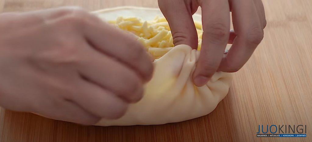 Сырно-картофельный хлеб, запеченный на сковороде. Без духовки, дрожжей и яиц