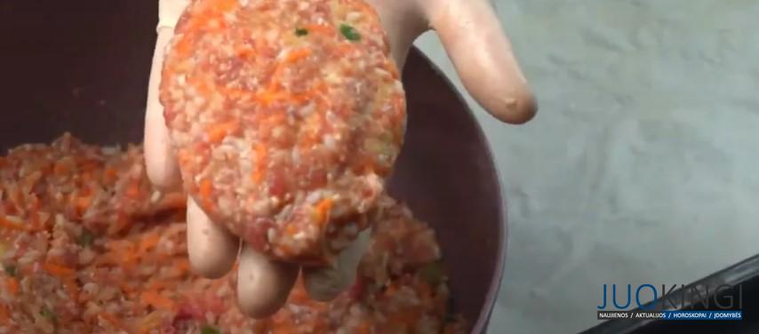 Котлеты получаются сочнее обычных: царские котлеты из дешевых продуктов! Век живи, век учись