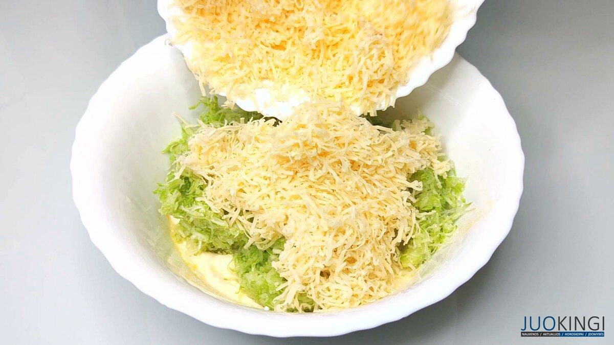 Кабачки у меня исчезают на раз. Невероятно вкусный рецепт из кабачков. Главное, у плиты стоять не нужно