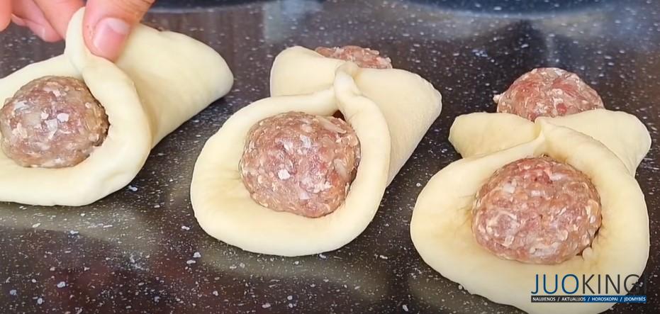 Не просто сделано, а с душой. Булочки с мясной начинкой на праздничный стол