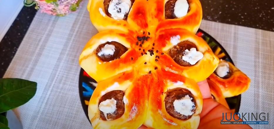 Не просто сделано, а с душой. Булочки с мясной начинкой на праздничный стол