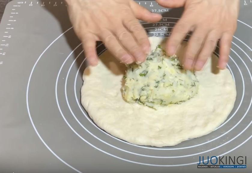 Лепешки с начинкой в духовке: пышные и мягкие. Лучший рецепт из тех, что я пробовала