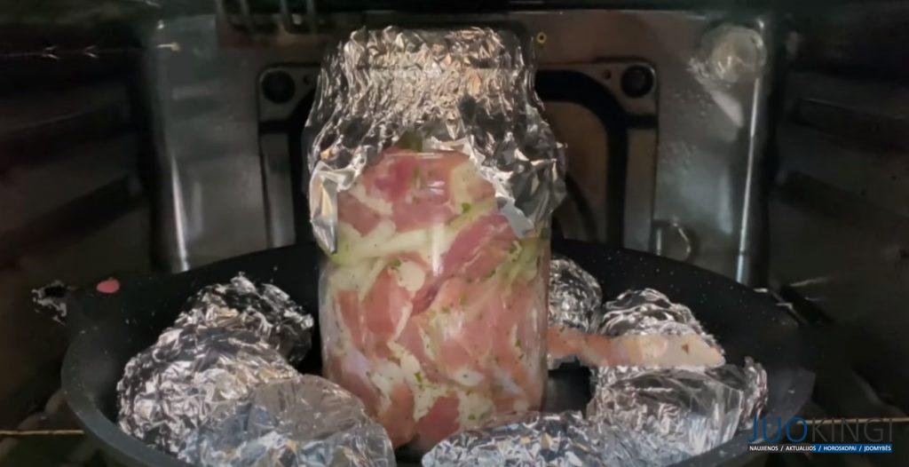 Беру свиные ребрышки и банку. Рецепт вкусного ужина для всей семьи