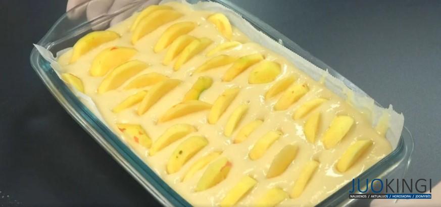 Проще шарлотки: пирог с яблоками. Замес теста за 6 минут + время на выпечку