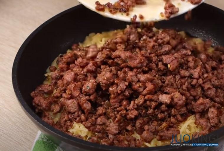Рецепт из картофеля! Даже остыть не успеет: быстро, сочно и вкусно