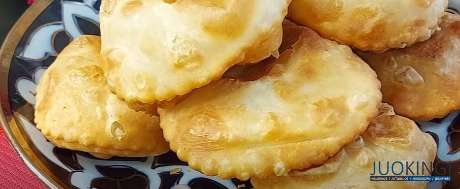 Вкуснее, чем беляши и чебуреки. Добавьте 2 ст.л сметаны в тесто: просто восторг