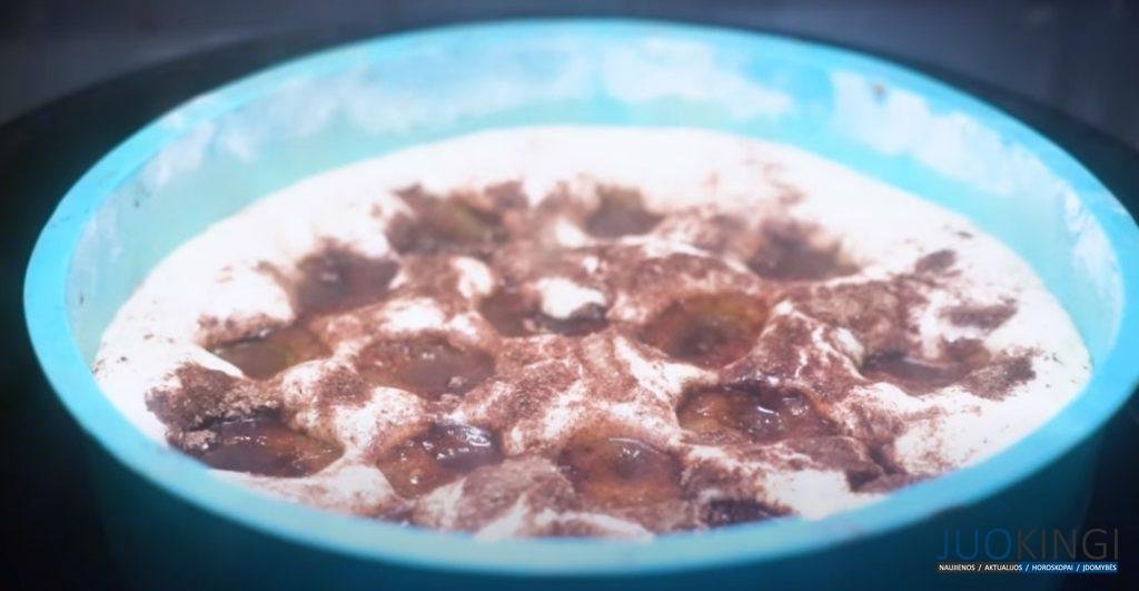 Вкусный и простой пирог со сливами! Тесто нежное, мягкое – просто тает во рту