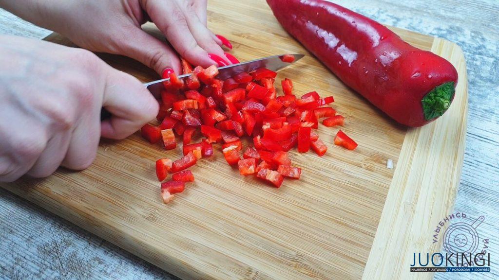 Взбиваю 3 яйца с картофелем: готовлю постоянно, сразу всё съедают. Получается вкуснее простых блинов