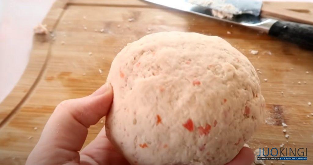 Смешайте помидоры с мукой и получите ароматный закусочный хлеб.  Рецепт из муки и помидоров (Гарнир не обязателен)