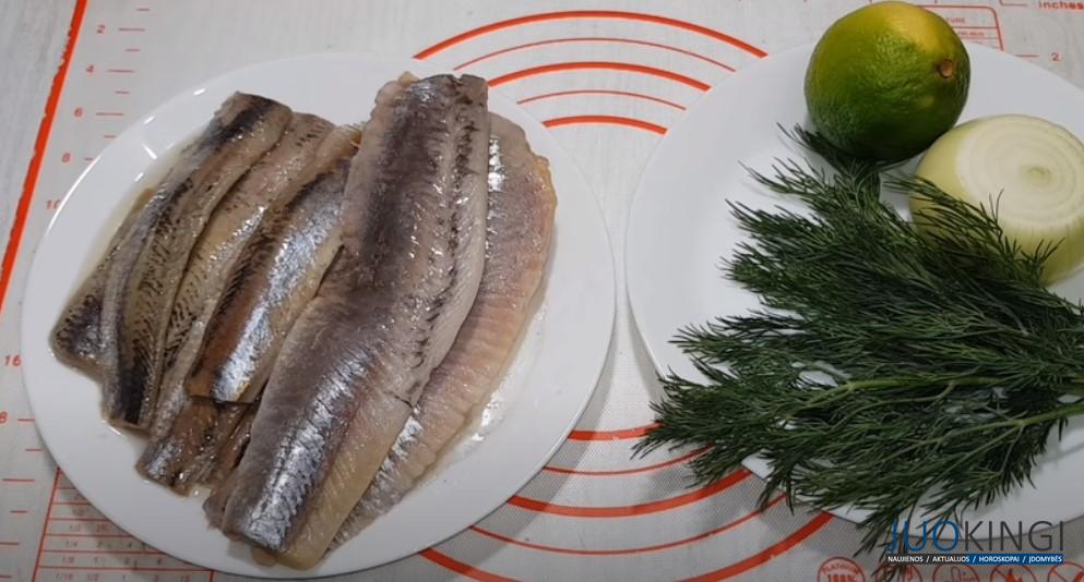 В гостях вымакивала даже соус, но узнала рецепт и готовлю сама! Закуска из селедки в горчичном соусе