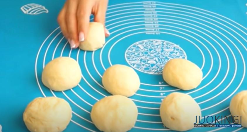 Вместо пирожков: вся семья подсела на эти вкусняшки! Лодочки с сыром, чесноком и зеленью