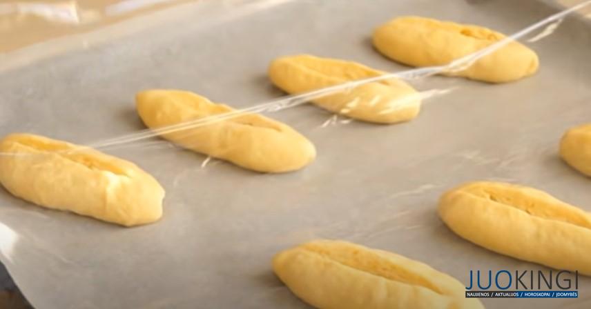 Вместо пирожков: вся семья подсела на эти вкусняшки! Лодочки с сыром, чесноком и зеленью