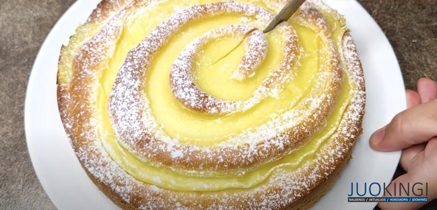 Вместо шарлотки – вся семья подсела на эту вкусняшку. Бесподобный яблочный пирог, который тает во рту