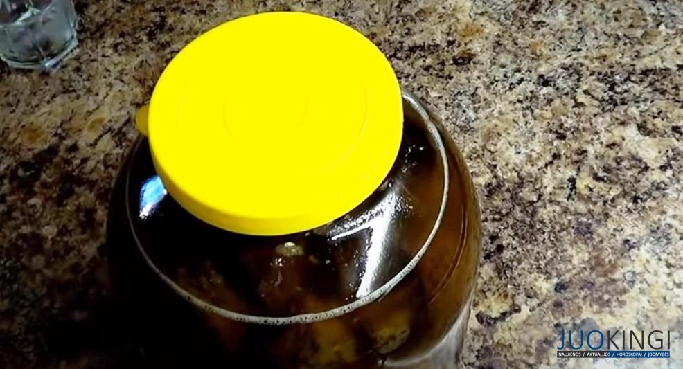 Пошаговый рецепт вкусного домашнего кваса. Для резкости добавляю изюм