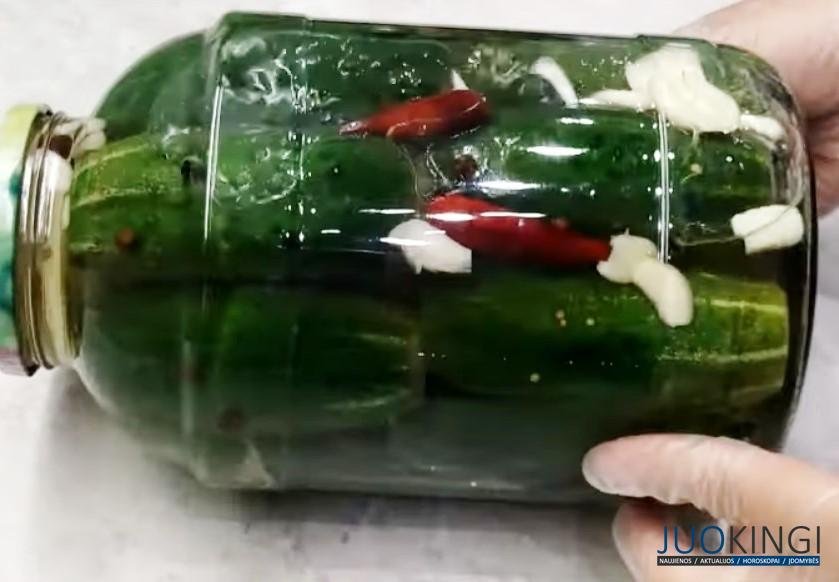 Огурчики по-болгарски! Зимой пальчики оближешь
