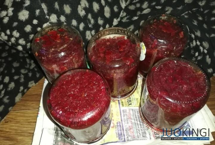 Знакомая подсказала, как делать заготовку для борща на зиму. Никогда повторять подобное больше не стану