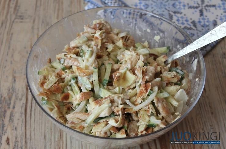 Попробовала в гостях новый салат с курицей: теперь буду готовить на каждый праздник