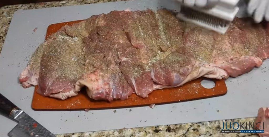 Мясо в духовке пальчики оближешь. Вкуснятина вместо любой колбасы
