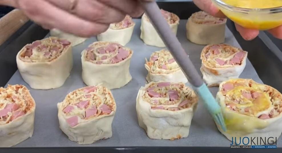 Булочки мини-пицца на скорую руку! Когда хочется чего то вкусненького