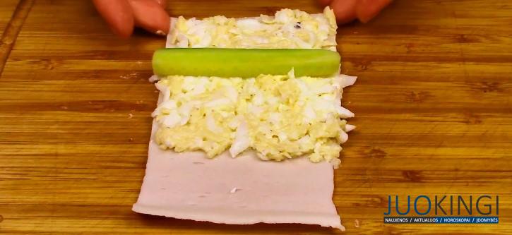 Необычная закуска из обычных крабовых палочек, которую я готовлю на каждый День Рождения (трачу не более 15 минут и вкусно очень)