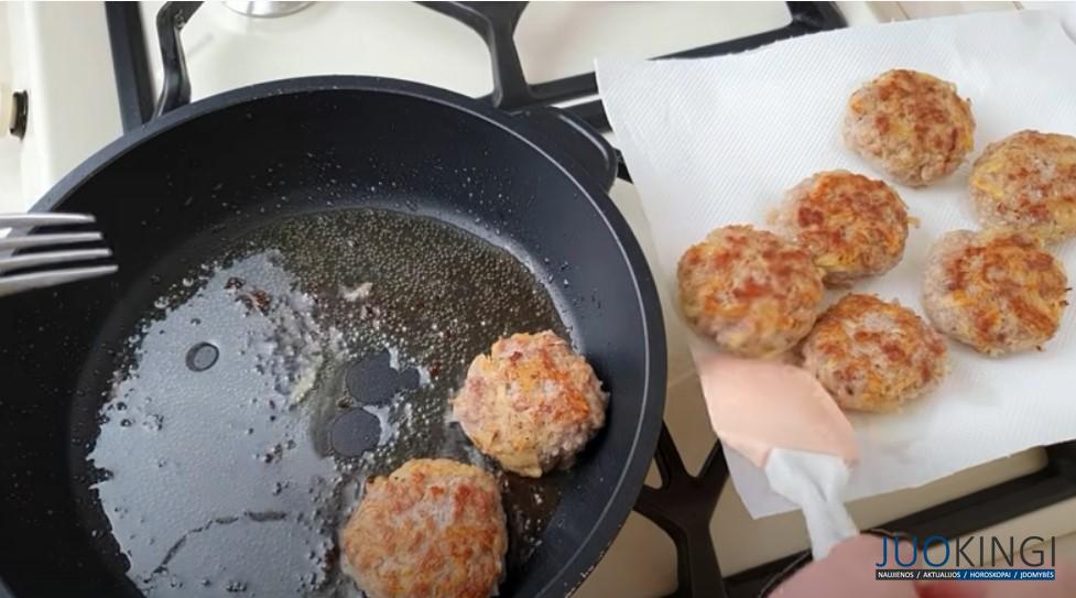 Беру фарш, 3 картофеля и 1 лук и готовлю вкусный ужин. Картофельно-мясные шарики в соусе