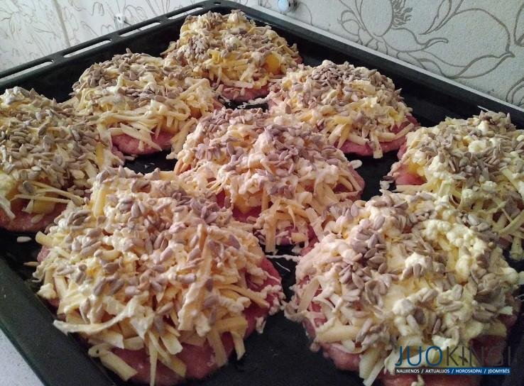 Принимала на выходных гостей и угощала их такими порционным мясным блюдом. Все очень хвалили блюдо
